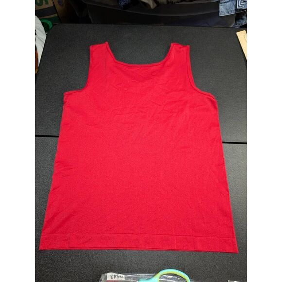 Chicos Red Sleeveless Tank Top Reversible Stretch Size 2 (US Size M) ****See Mea - Picture 2 of 4